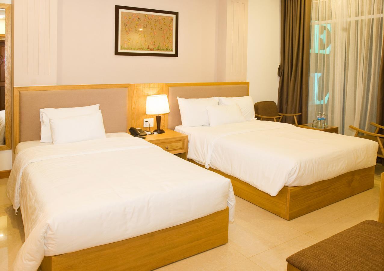 Elegant Hotel Pleiku Esterno foto