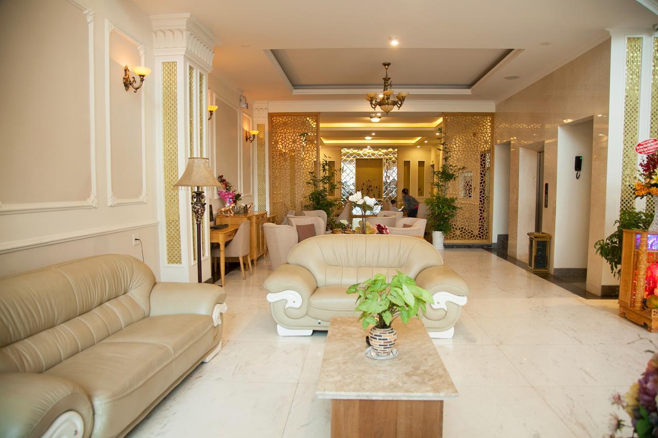 Elegant Hotel Pleiku Esterno foto