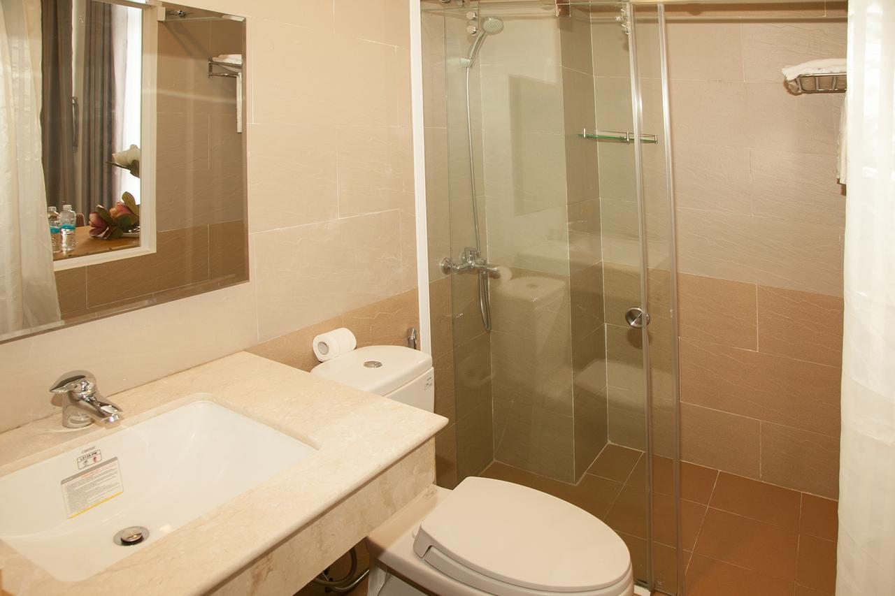 Elegant Hotel Pleiku Esterno foto